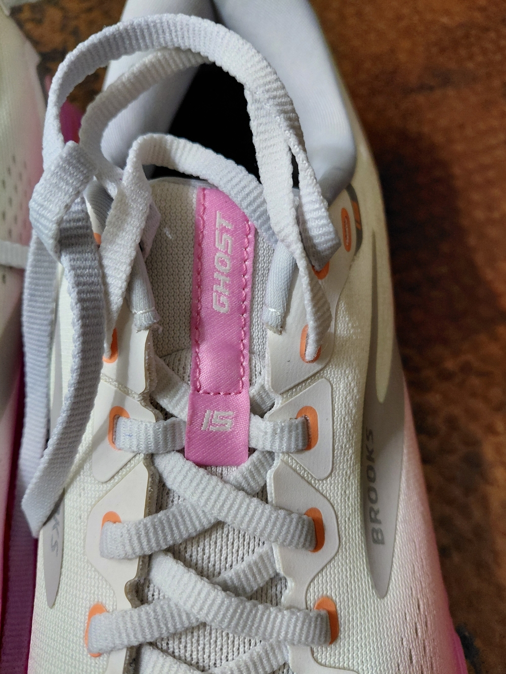 Brooks Sz. 10.5 Grey/Coconut/Fuchsia Ghost 15 Running Shoe - Picture 8 of 16